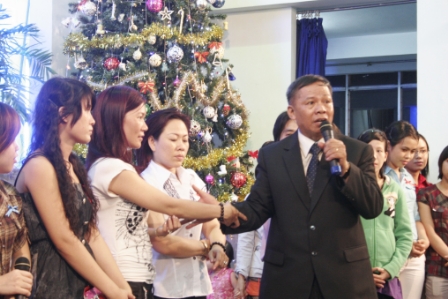 ms_Phc_chao_mung_tan_tin_huu_MG_8789_448x299