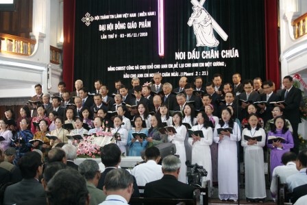 Ban_ht_Mi_n__ng_tn_vinh_Cha__448x299