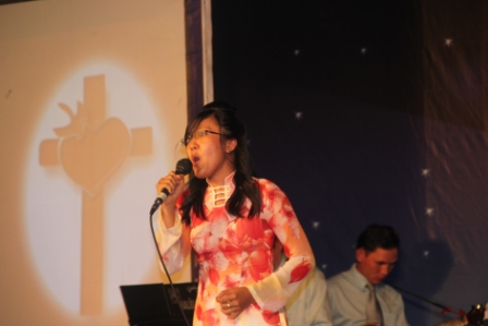 Anh_Thuy_448x299
