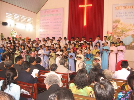 ban_chap_su_8_HT_ton_vinh_Chua_448x336
