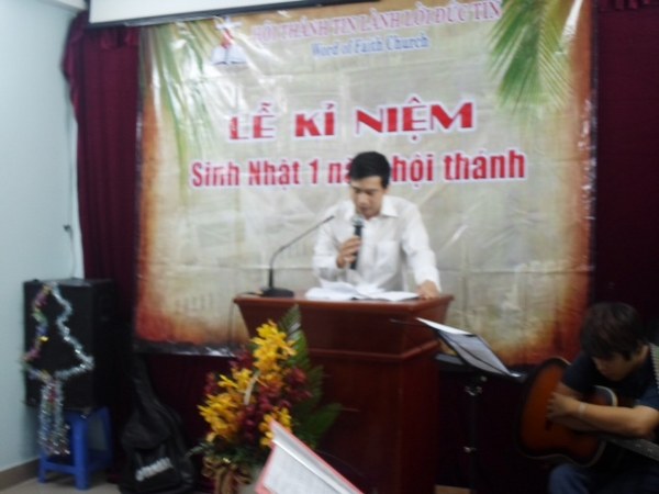 Lễ Cảm Tạ Và Kỉ Niệm Một Năm Thành Lập Hội Thánh Lời Đức Tin Việt Nam