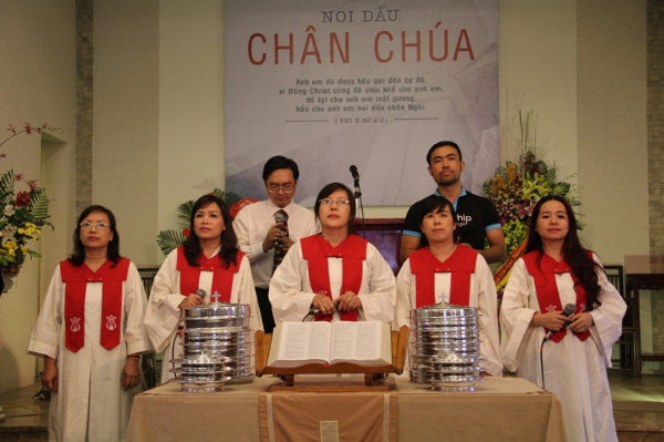 Ân Lành Chúa Ban Trên Hội Đồng Bồi Linh 2014