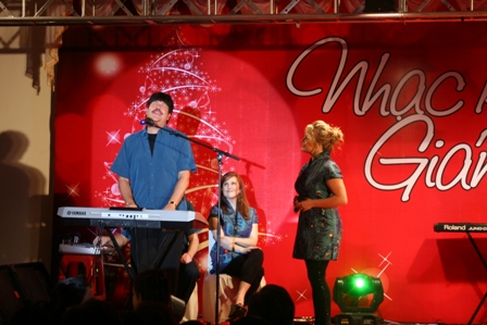 am ap tinh than cung gia dinh jackson