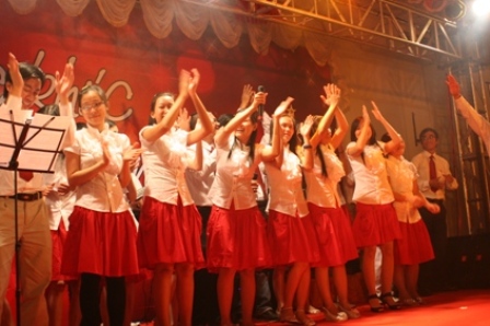 ngoi khen chua sau chuong trinh