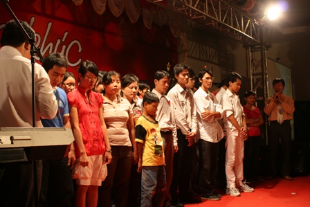 than huu cau nguyen tiep nhan chua2