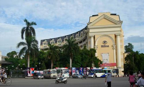 khachsanhiltonhanoiopera