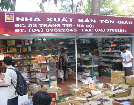 gian hang sach nxb ton giao
