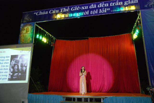 sara-hat truyen giang