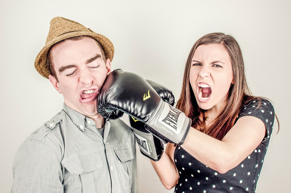Làm Thế Nào Để Tôi Có Thể Yêu Người Đã Từng Làm Tổn Thương Tôi?
