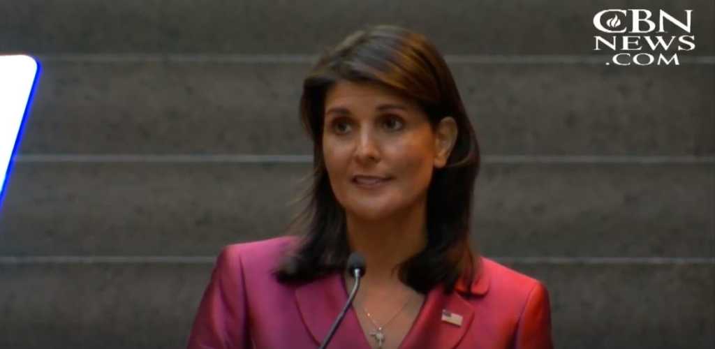 Nikki Haley Và Lời Chứng Về Tiếng Gõ Cửa Định Mệnh Đã Thay Đổi Gia Đình Ấn Độ-Skih Của Cô Mãi Mãi