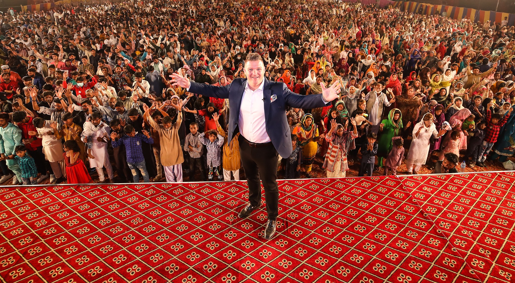 Truyền Giảng Phúc Âm Cho Người Pakistan