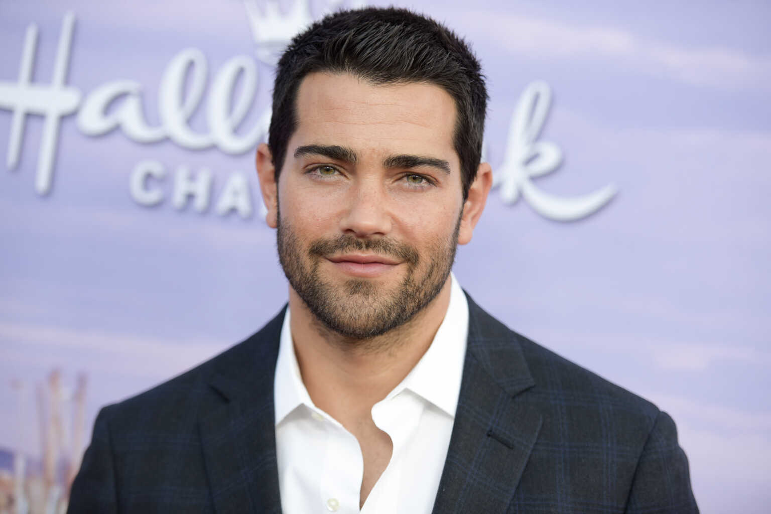 Nam Diễn Viên Jesse Metcalfe Nói Về Đức Tin Đang Tăng Trưởng Của Mình: Chúa Là ‘Mảnh Ghép Còn Thiếu Trong Đời Sống Của Hầu Hết Mọi Người’