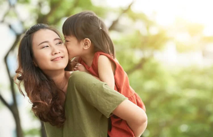 Dấu Hiệu Nhận Biết Con Bạn Đang Mắc Trầm Cảm Và Cách Hỗ Trợ Con Vượt Qua