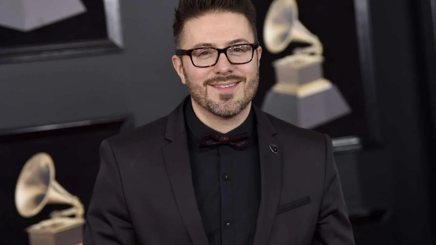 Danny Gokey Sẽ Không Từ Bỏ Lẽ Thật Giữa Sự Hỗn Loạn: ‘Vì Lẽ Thật Giải Phóng Mọi Người’