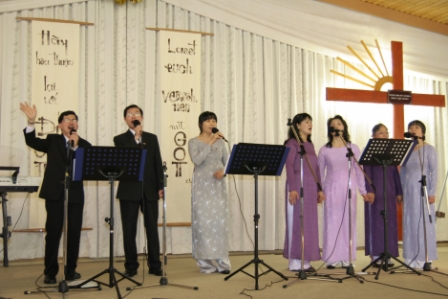 Ban_Trang_nien_ton_vinh_Cha_448x299