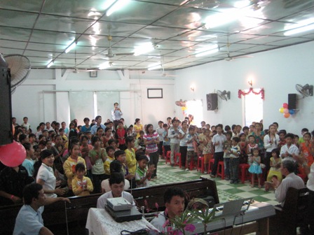 250 Em Thiếu Nhi Được Nghe Về Chúa Đêm Trung Thu - HT Thành Lợi, Vĩnh Long