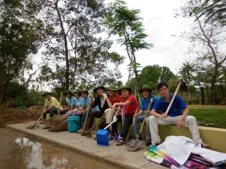 Lam_vie_khong_met_moi