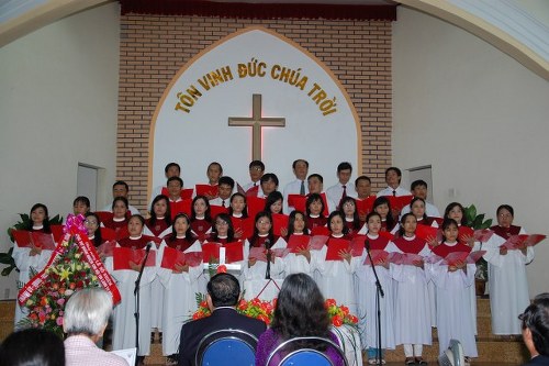 BHL_HTTL_Tuy_Hoa_ton_vinh_Chua_640x426_500x333