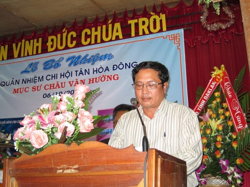 20.DAI_DIEN_CQ_CHUC_MUNG_488x366