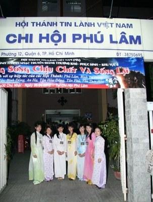 1._Ban_tiep_tan_303x400