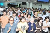 98 Thân Hữu Tiếp Nhận Chúa Tại Hội Thánh Gia Định
