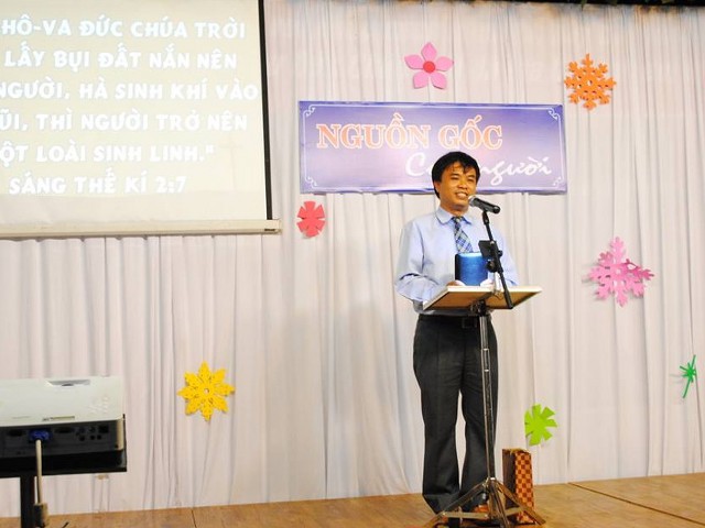 MSNC Võ Quang Nhật rao giảng Tin Lành.