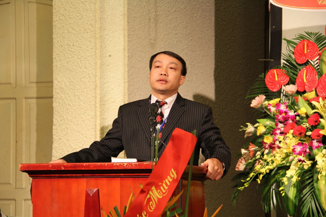 Mục sư Nguyễn Đức Đồng, Tổng Thư ký cảm ơn. 