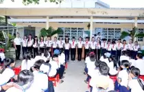 Mục Vụ Tia Sáng Trao Học Bổng Cho Học Sinh Huyện Kế Sách