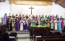 Thông Công Và Bồi Linh Nữ Giới Tại Nhà Thờ Tin Lành Tam Kỳ