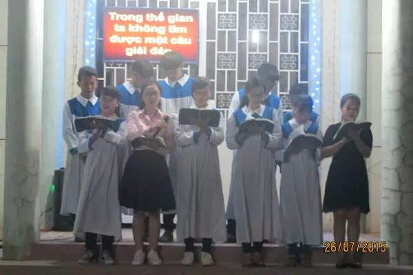 Ban Thiếu niên ngợi khen Chúa