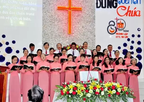Ban hát Trung Tráng niên HT Ma Lâm.
