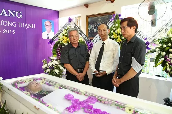 MS Nguyễn Hữu Bình, Phó Hội Trưởng Thứ 2 đến phân ưu.