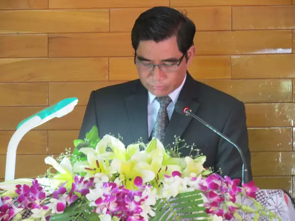 MS Y Djrên cầu nguyện khai lễ