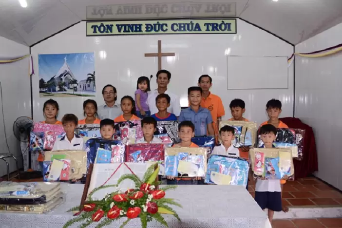 Hội Thánh Hải An Hỗ Trợ Học Sinh Nghèo Trong Năm Học Mới