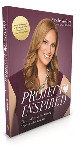 Bìa sách "Project Inspired" của cựu người mẫu Nicole Weider.