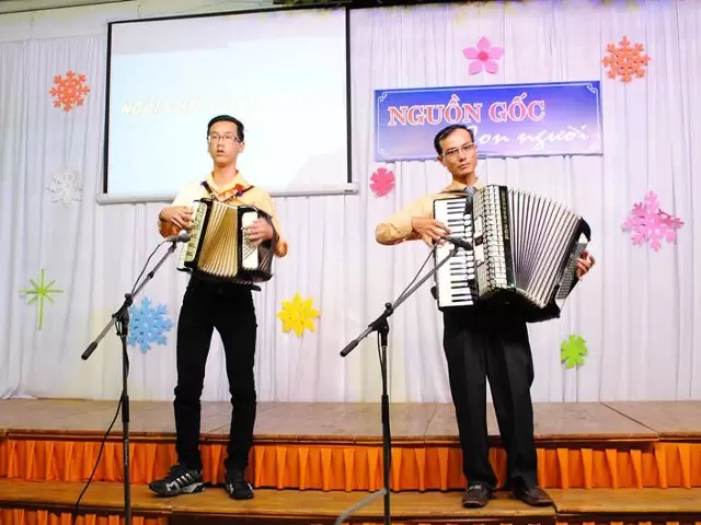 Tiết mục tôn vinh Chúa.