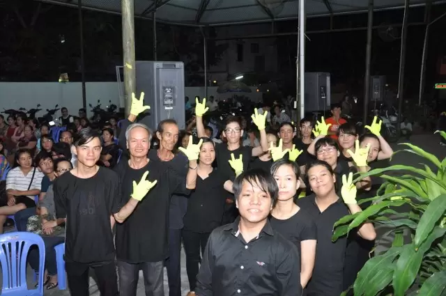 Nhóm múa khiếm thính HT Vĩnh Phước góp phần trong chương trình.