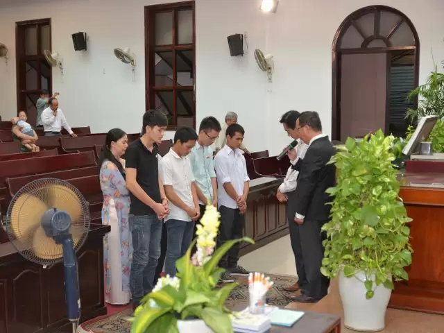 Cầu nguyện cho 04 thân hữu tin Chúa.