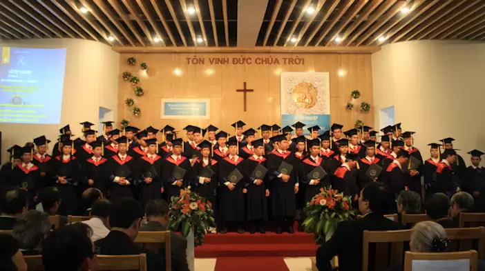 Lễ Tốt Nghiệp Khoá V & Bế Giảng Niên Học 2015 Của Viện Thánh Kinh Thần Học