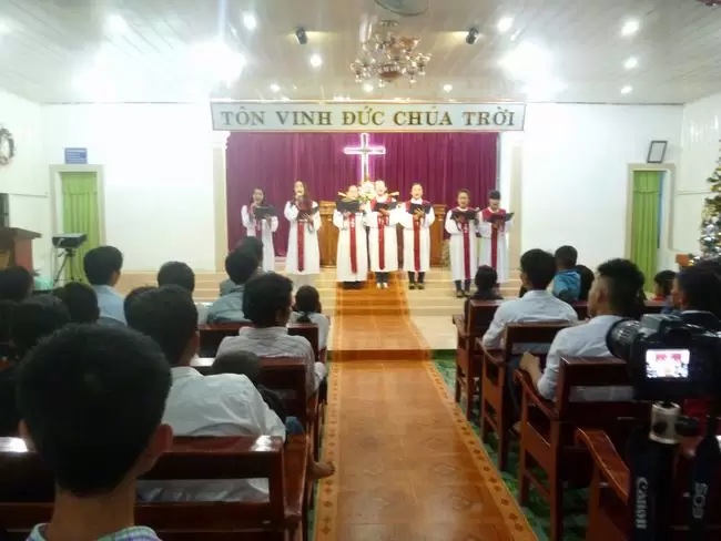 Ban Hát lễ tôn vinh Chúa.