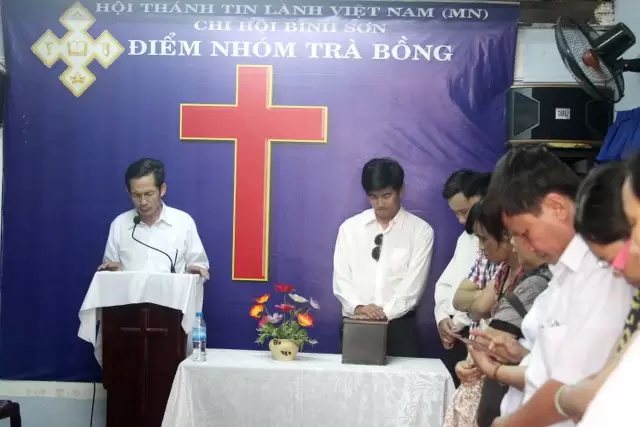MSNC Ông Văn Tín thăm & cầu nguyện cho Điểm Nhóm.