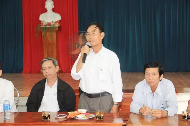 Ông Võ Hồng Binh phát biểu cùng đoàn.