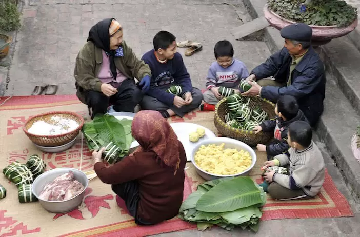 Tôi Tìm Tới Tổ Tiên