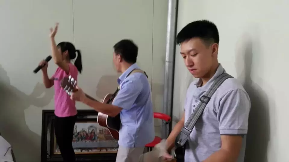 Trở Về