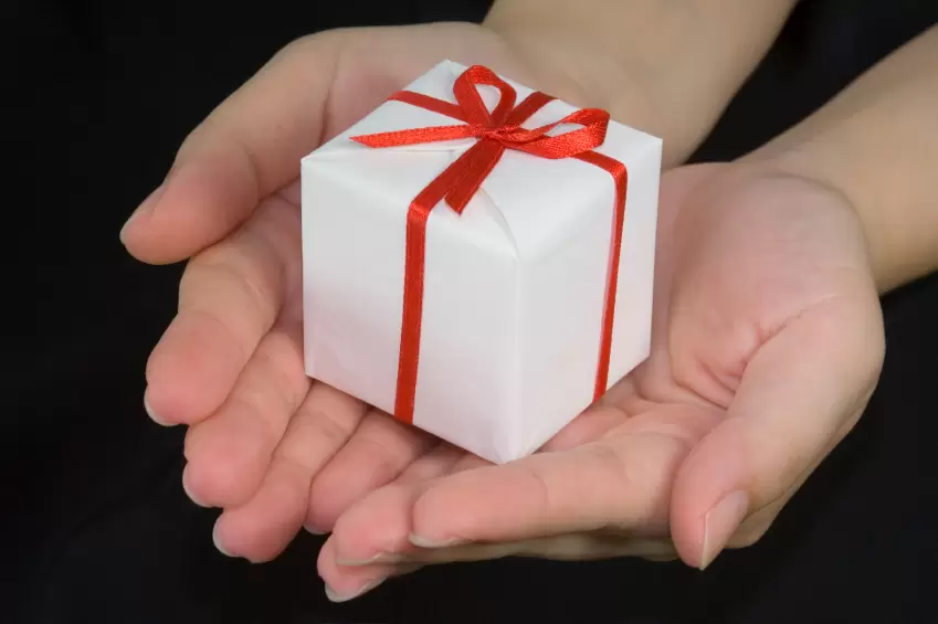 Công Tác Quyên Góp Cho Miền Trung Thân Yêu Từ Tấm Lòng Con Cái Chúa