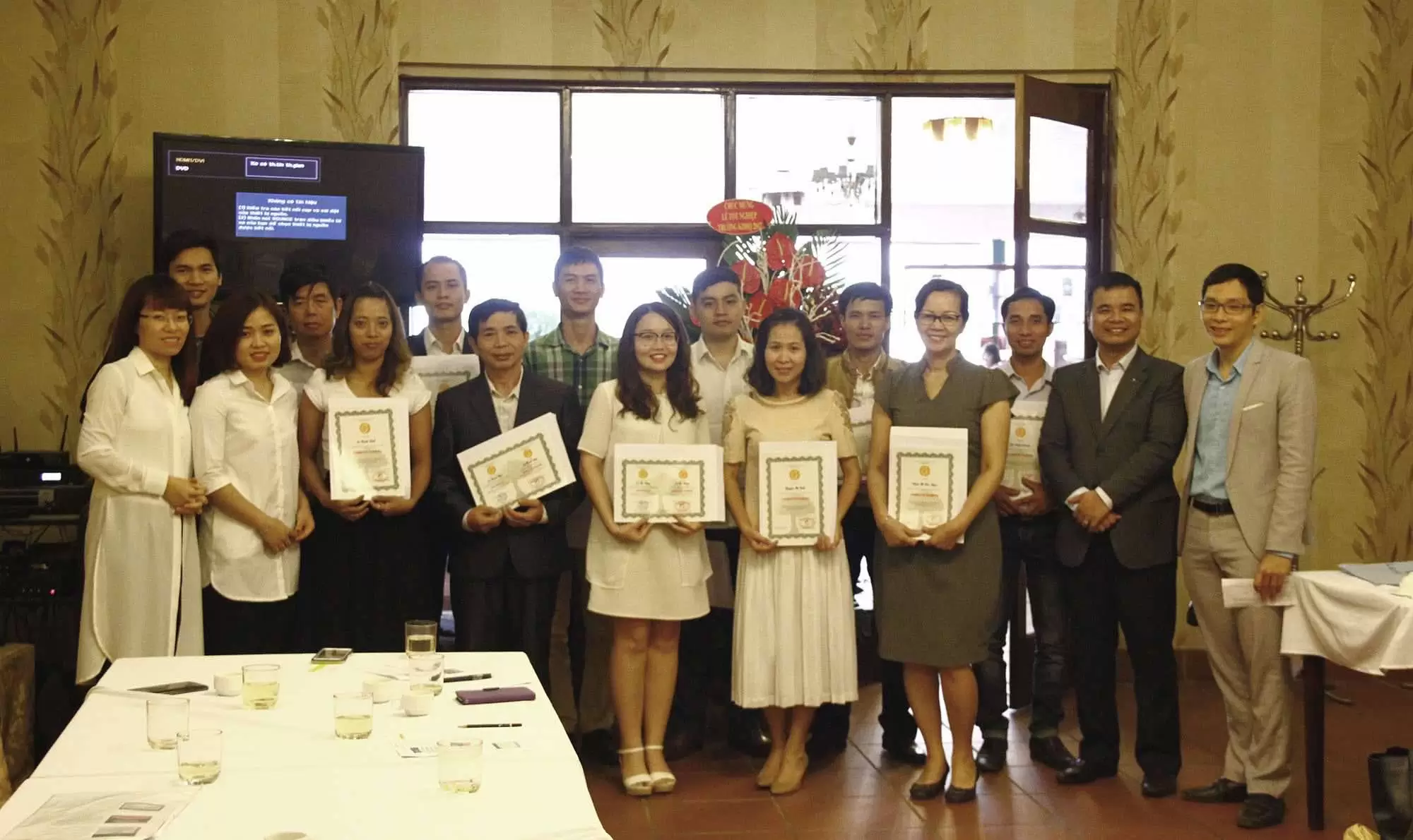LỄ TỐT NGHIỆP KHOÁ HỌC KINH DOANH CỦA HỘI THÁNH LỜI SỰ SỐNG 2016-2017