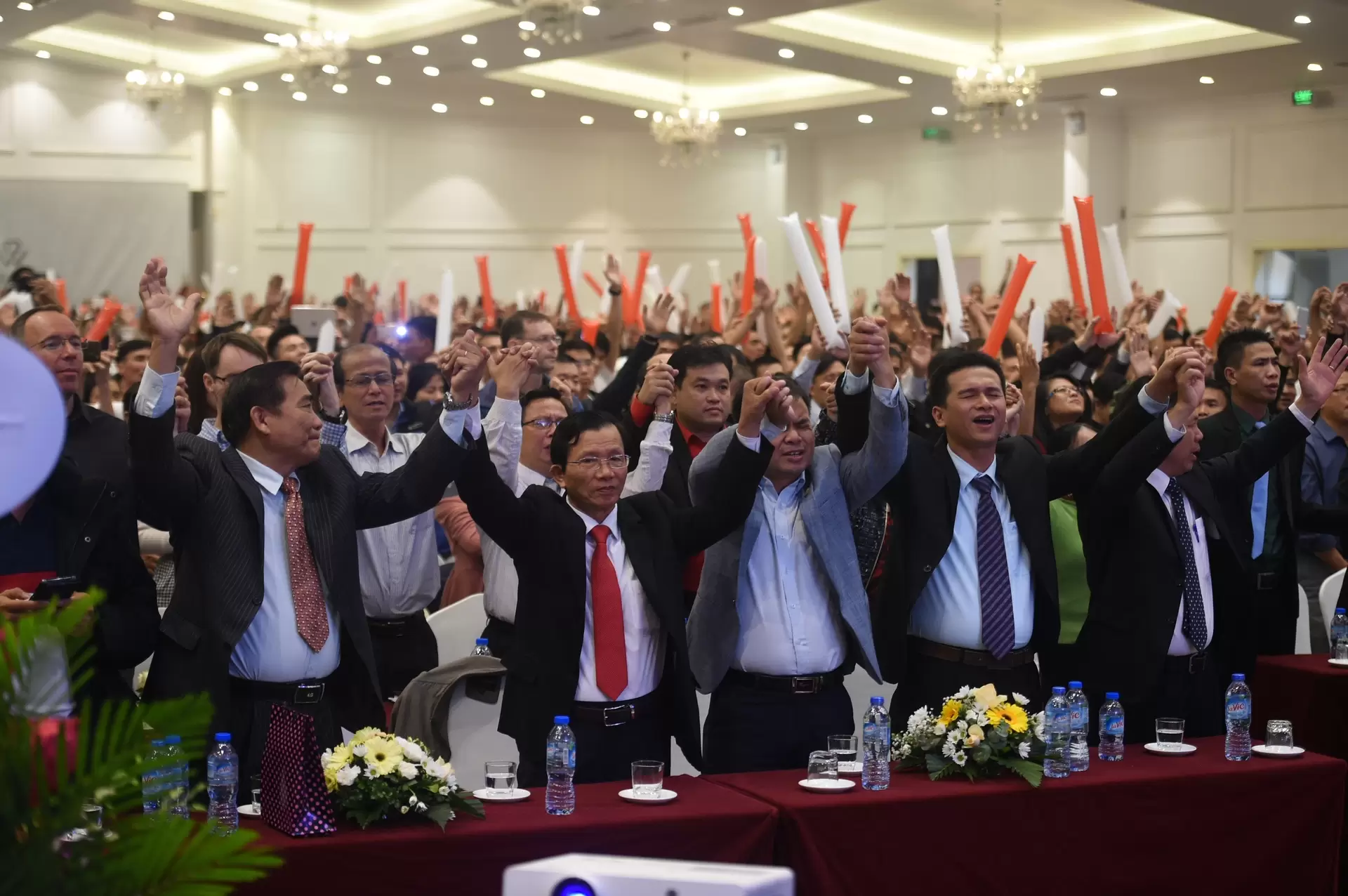 Ánh Sáng Một Con Đường