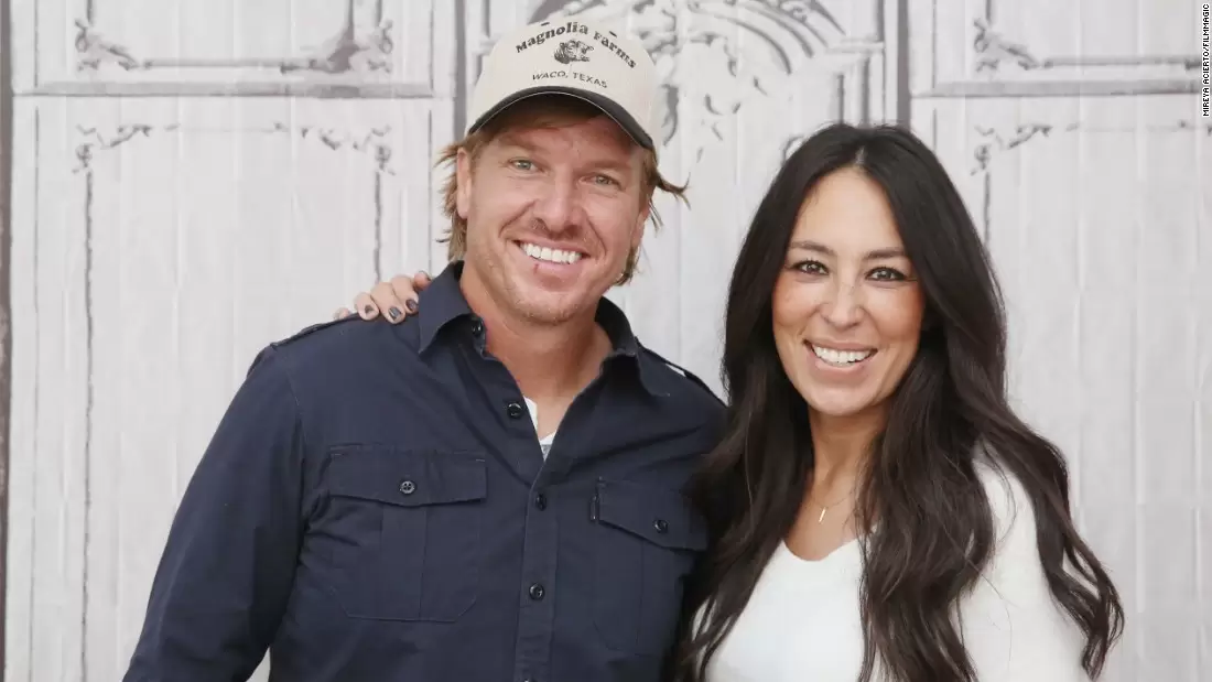 Gia Đình Chip Và Joanna Gaines Đã Trở Lại và Tiếp Tục Ảnh Hưởng Văn Hóa Cơ Đốc trên Đài Truyền Hình