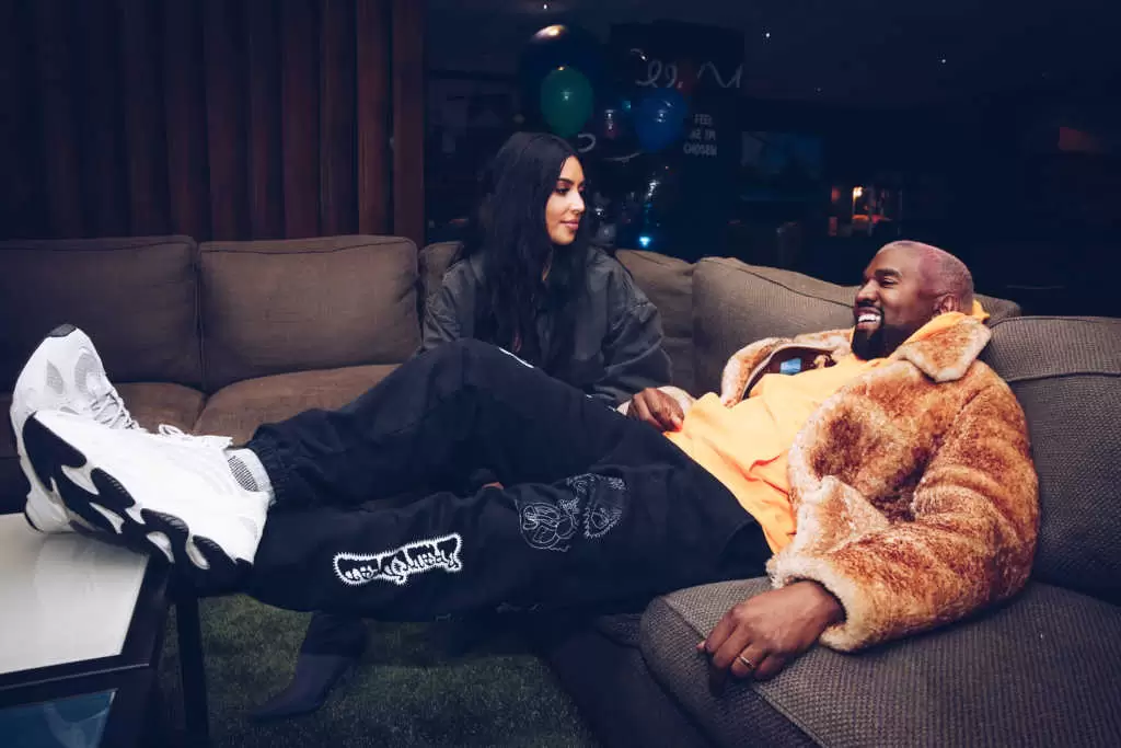"Một Tấm Gương Tuyệt Vời Cho Con Chúng Tôi" - Khi Đức Tin Cơ Đốc Của Kanye West Ảnh Hưởng Đến Gia Đình Mình