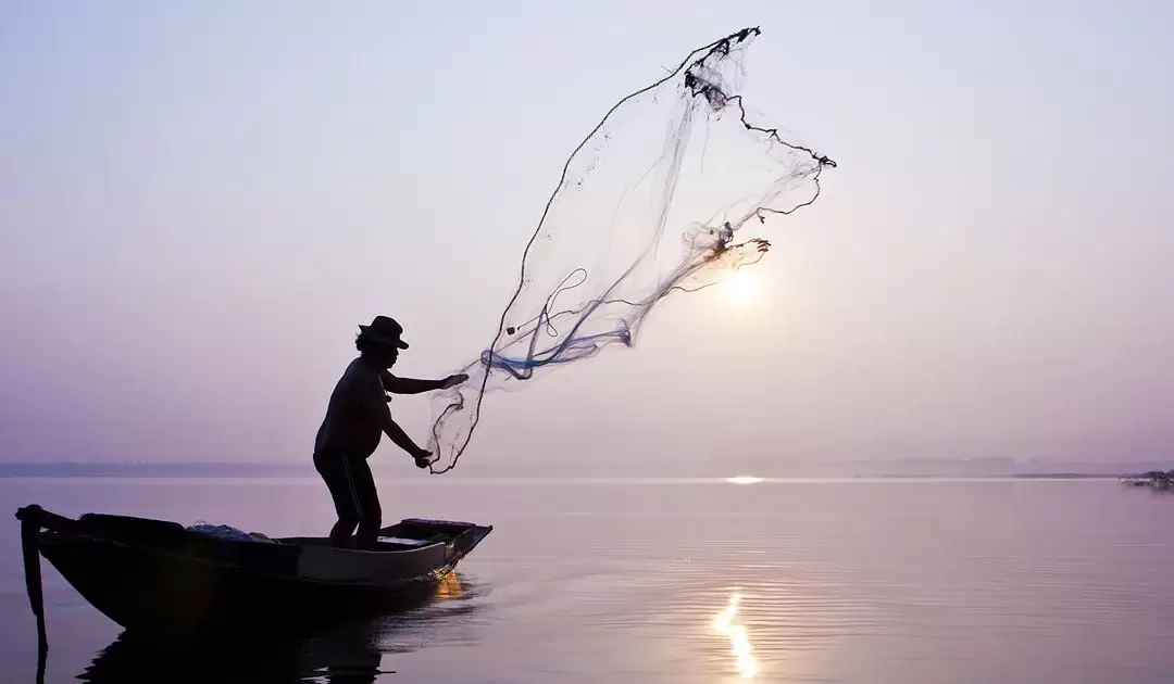 Radio Mana Thuộc Linh – Phần 103: Ẩn Dụ Về Nước Trời (7): Lưới Cá Phán Xét